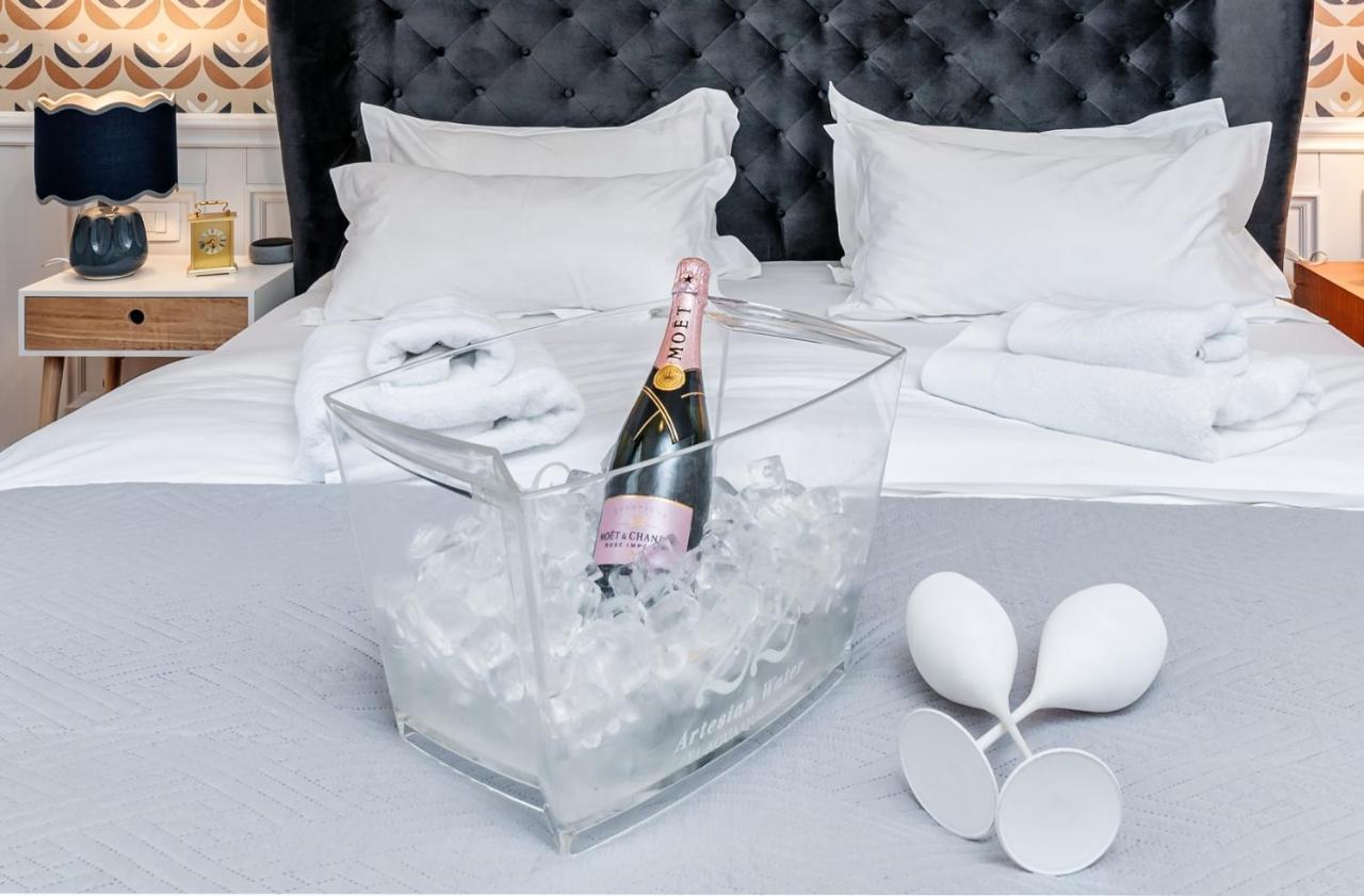 Evala Luxury With Pool And Garden krevet i doručak 4*